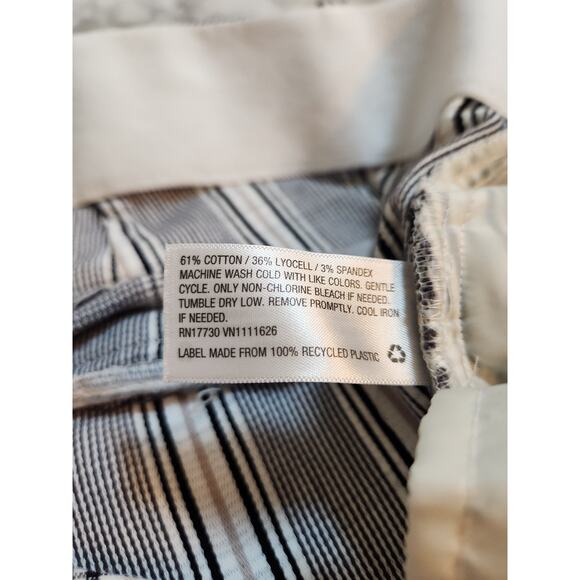 Ava & Viv Women's Gray Plaid High Rise Stretch Ankle Tapered Pants Size 22 - Picture 5 of 8